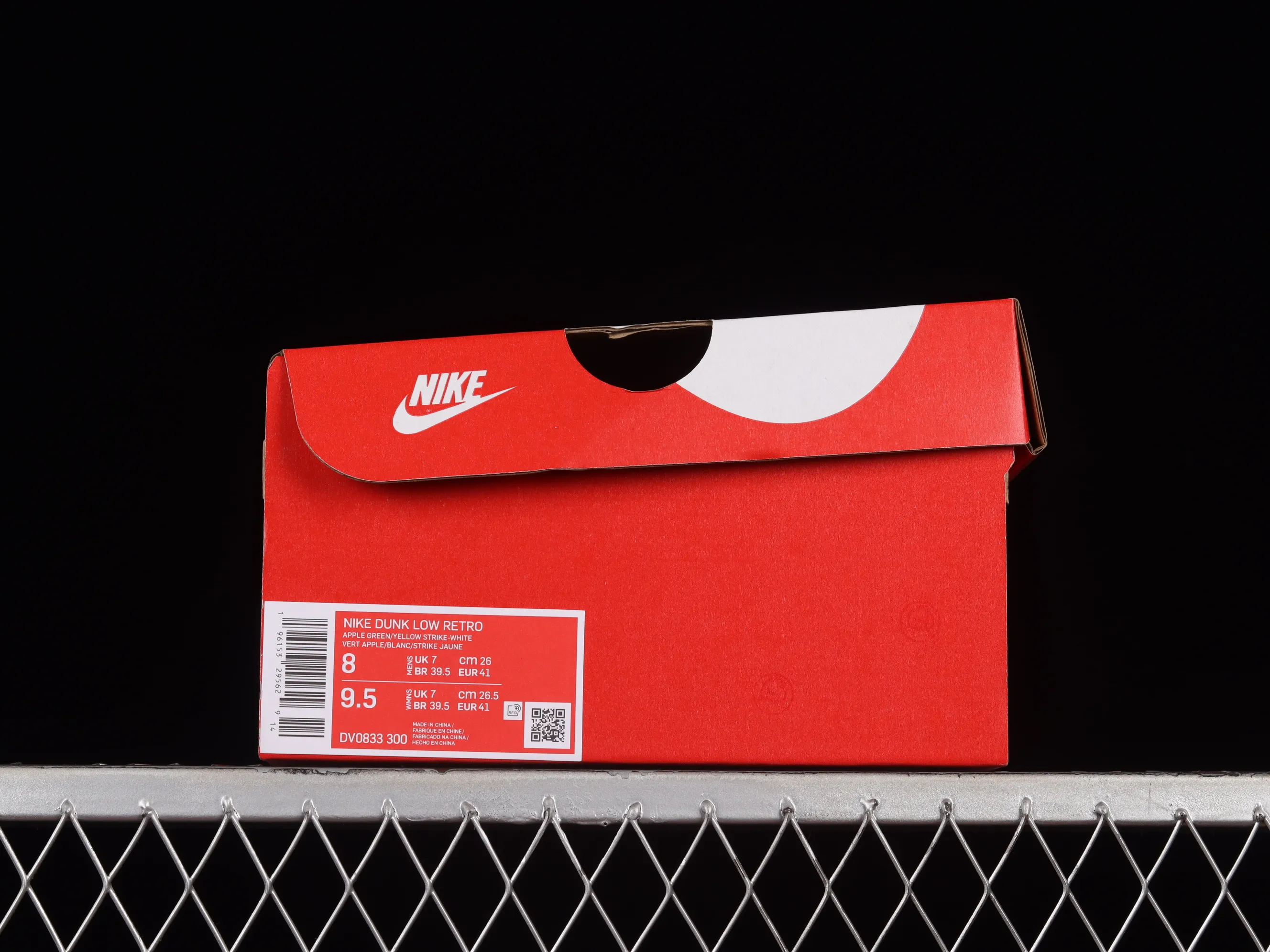 All categories Nk SB Dunk series Nk SB Dunk Low low-top sneakers C version Nk SB Dunk Low "Reverse Brazil" Passionate Samba Brazil SB low-top sports and leisure sneakers DV0833-300